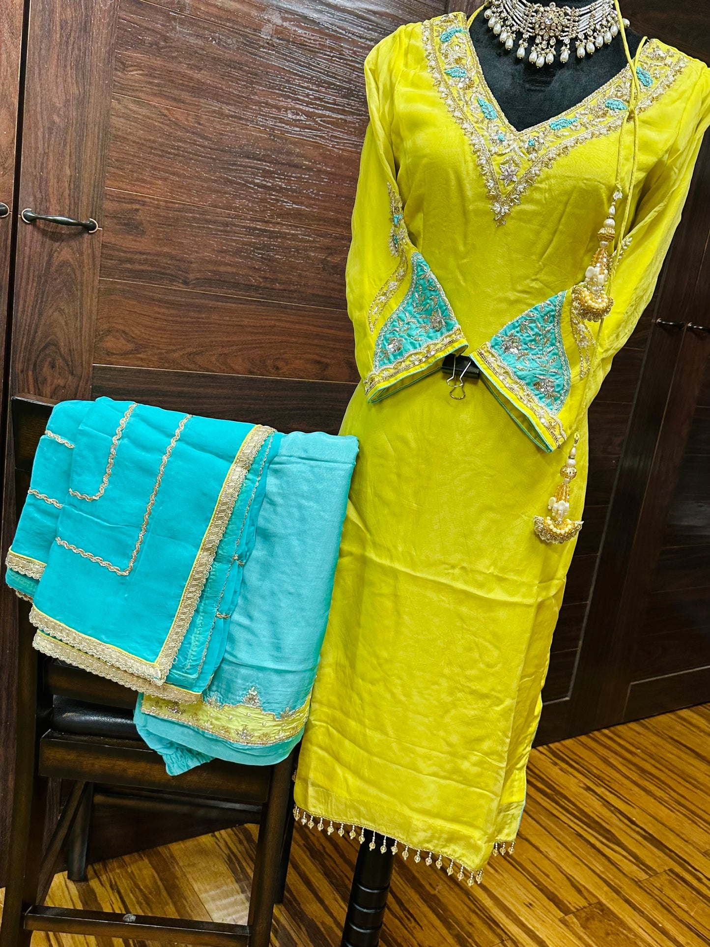 Sardari Hand Work Punjabi Suit 38/40 Ready (With Margin 44)