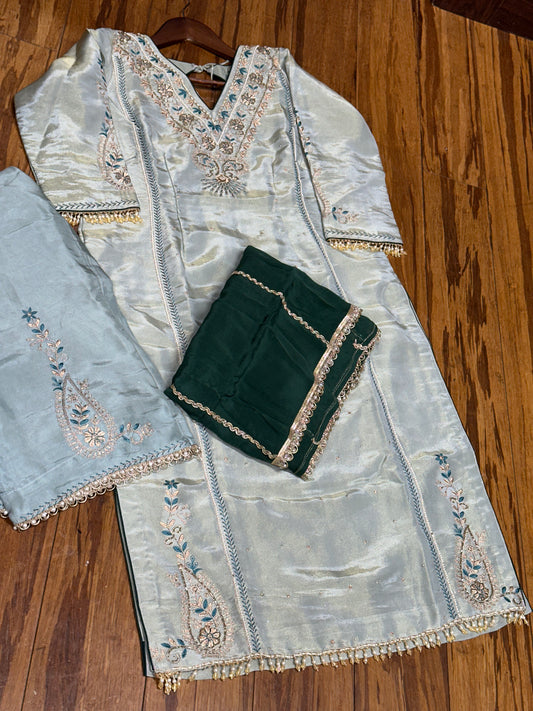 V Neck Hand Embroidered Boutique Suit 40/42 Ready (Margin Upto 46) image 3