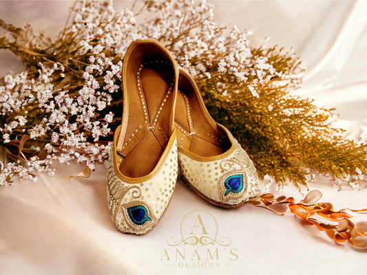 Beautiful Designer Punjabi Jutti