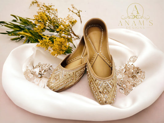 Beautiful Gold Punjabi Jutti In Quality Leather