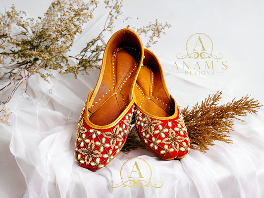 Bridal Tilla Work Punjabi Jutti