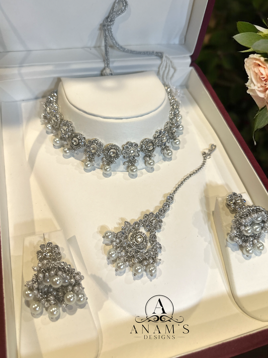 Stylish Kundan AD Choker Set With Jhumkis image 3