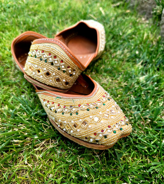 Handmade Best Quality Punjabi Jutti image 3