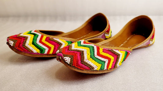 Punjabi Jutti in Multi color image 3