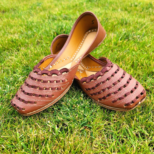 Traditional Punjabi Jutti Leather Light Brown image 3