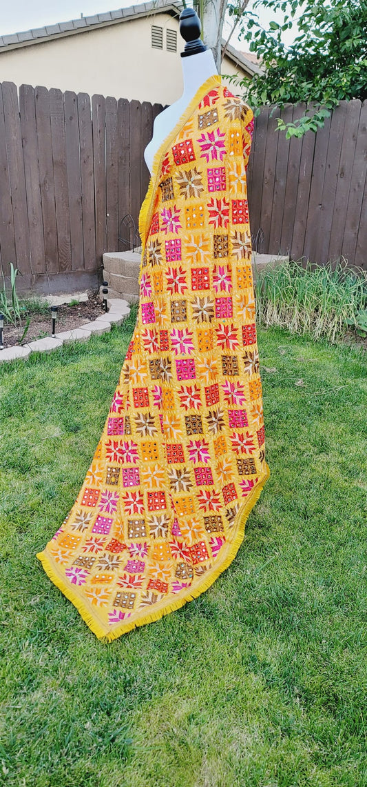 Fulkari Dupatta image 3