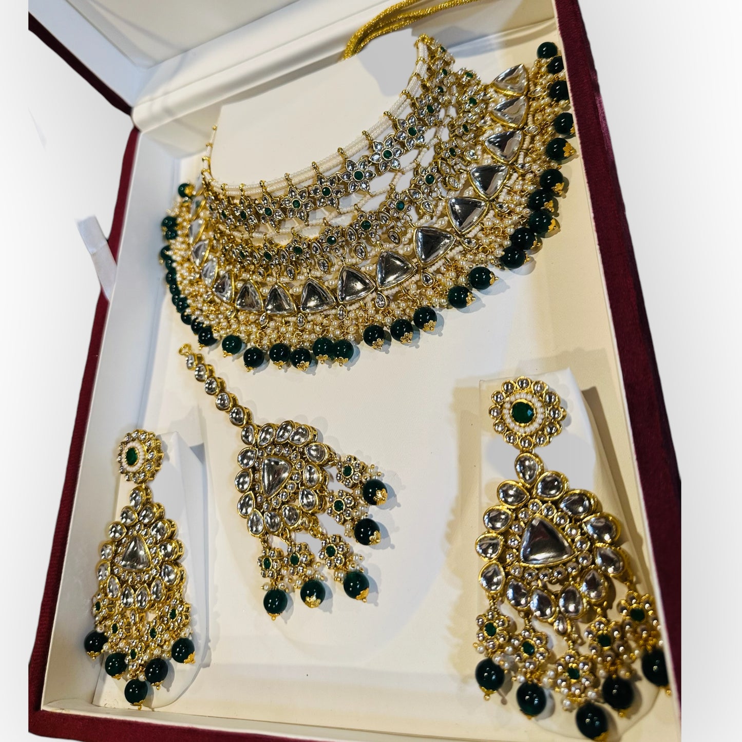 Extremely Beautiful High-Quality Kundan Bridal Set