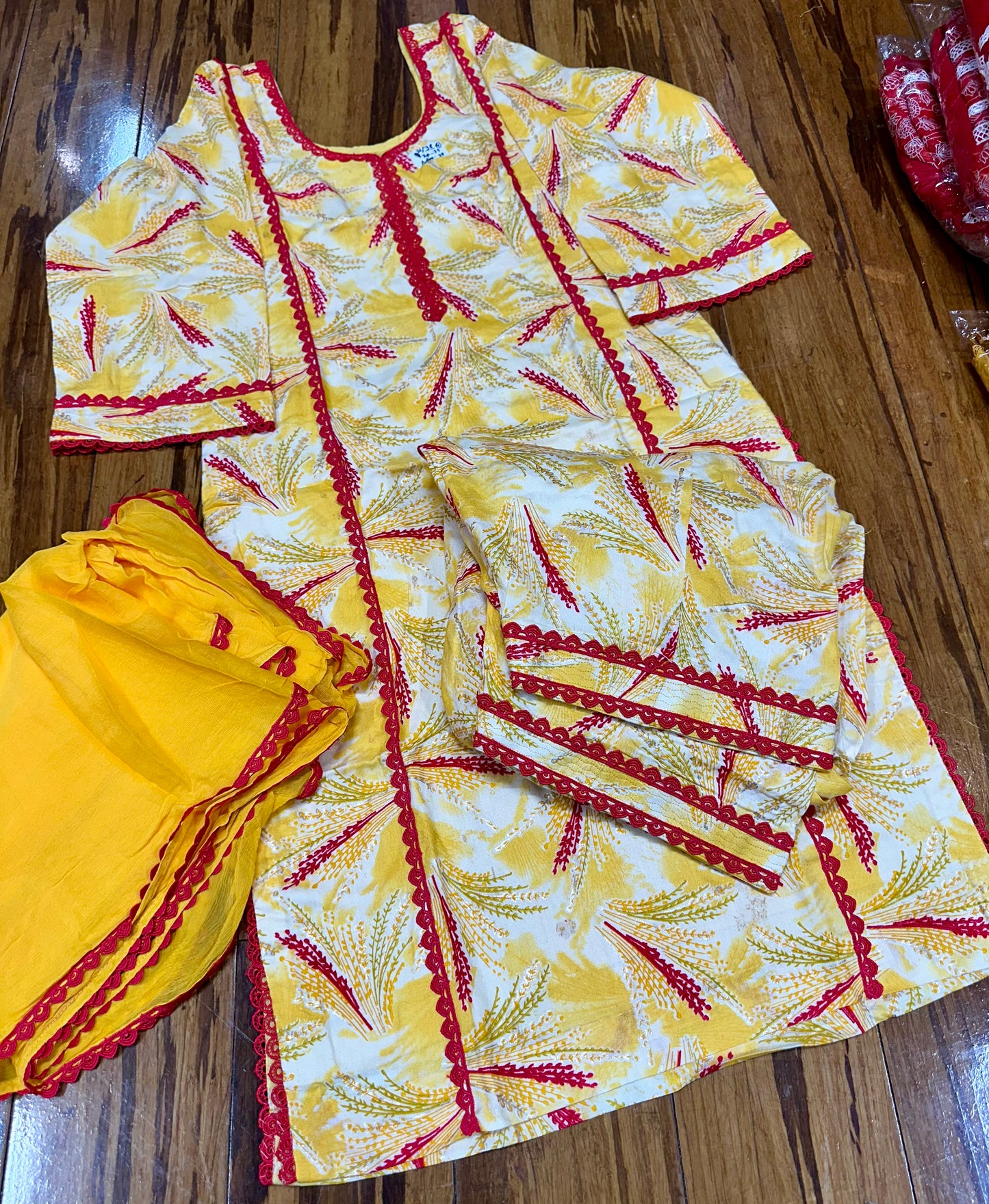 Extremely Stunning Boutique Suit With 4 Different Designs To Select From
