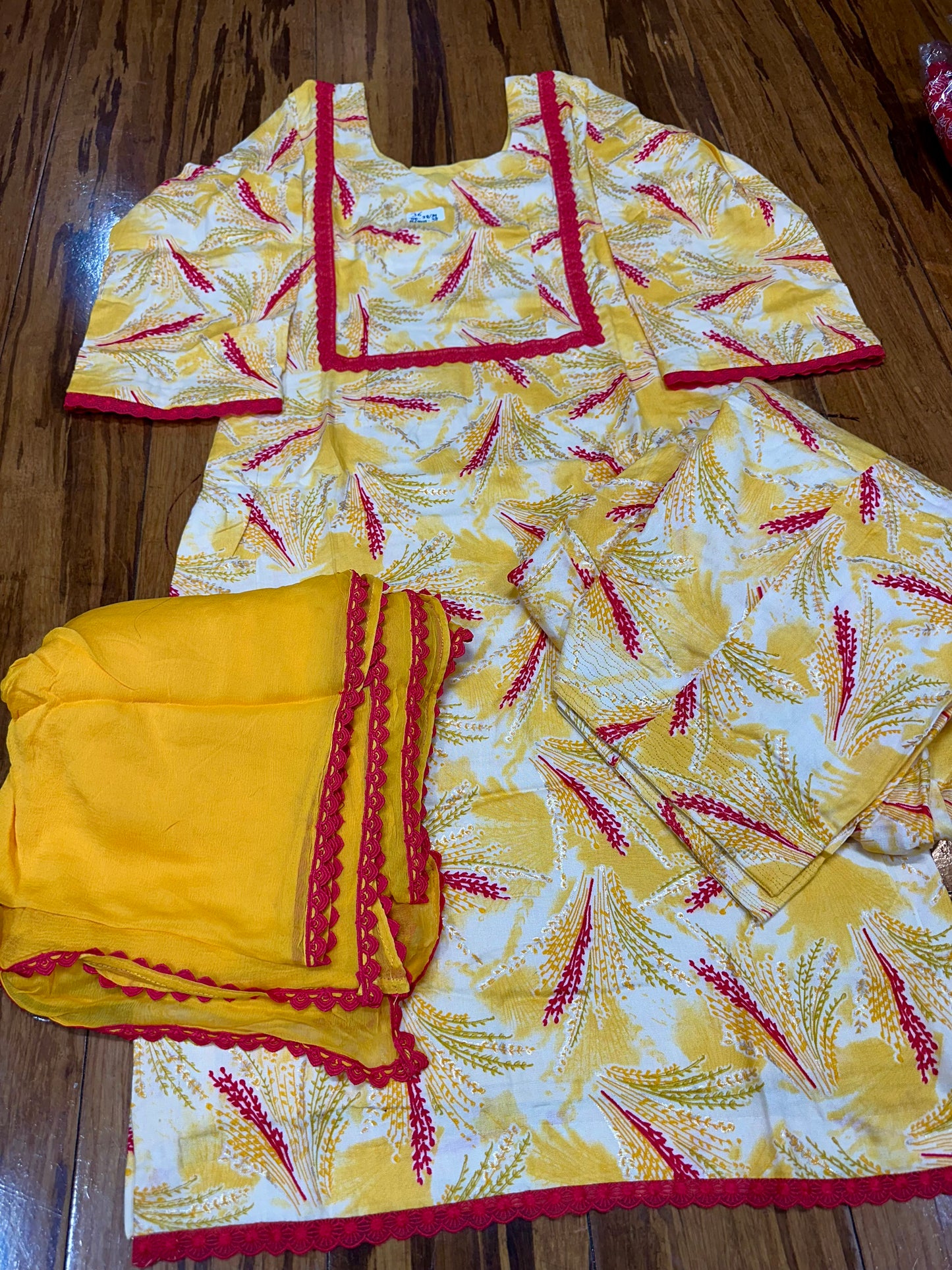 Extremely Stunning Boutique Suit With 4 Different Designs To Select From