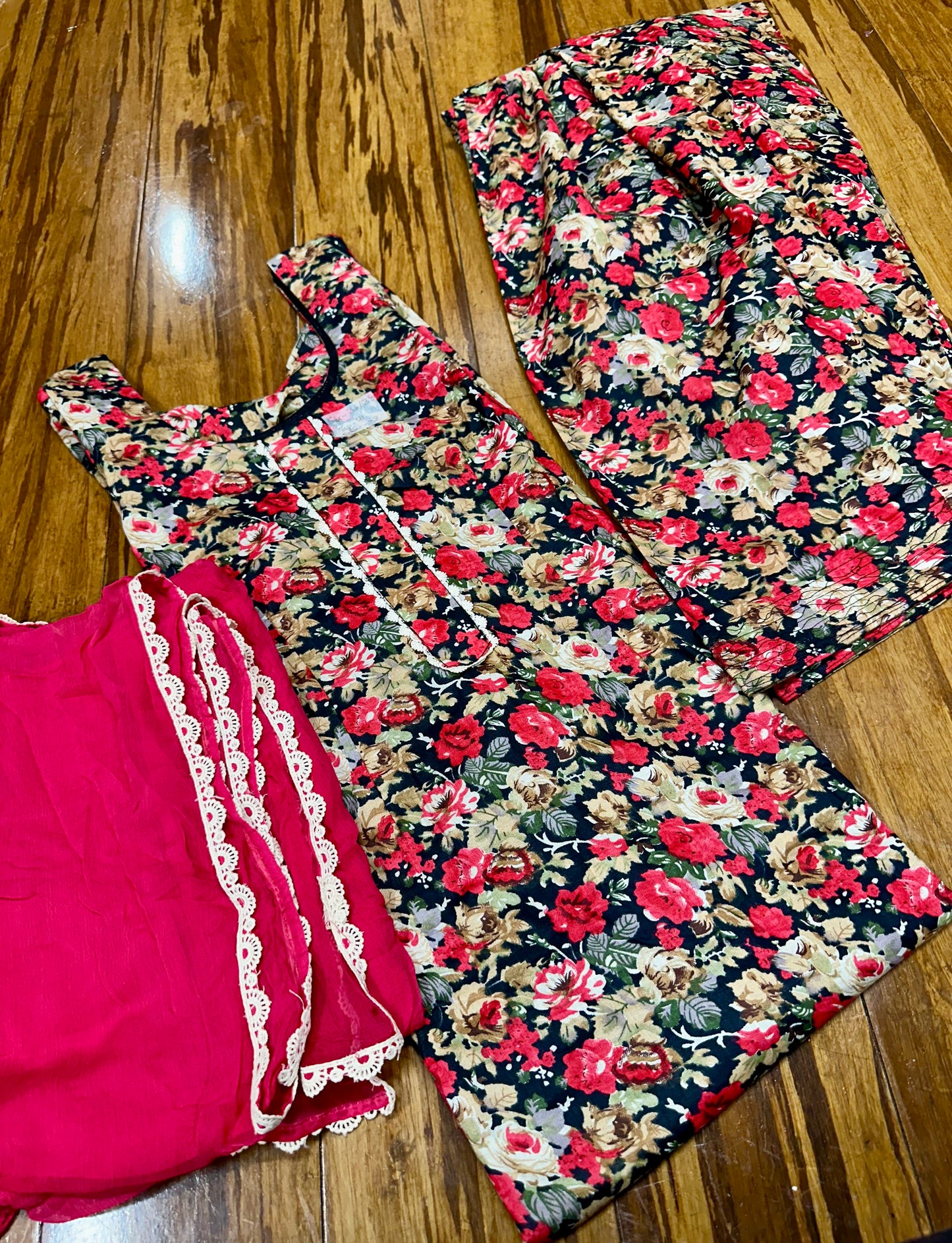 Allover Printed Boutique Salwar Suit (36/38 Size) D14