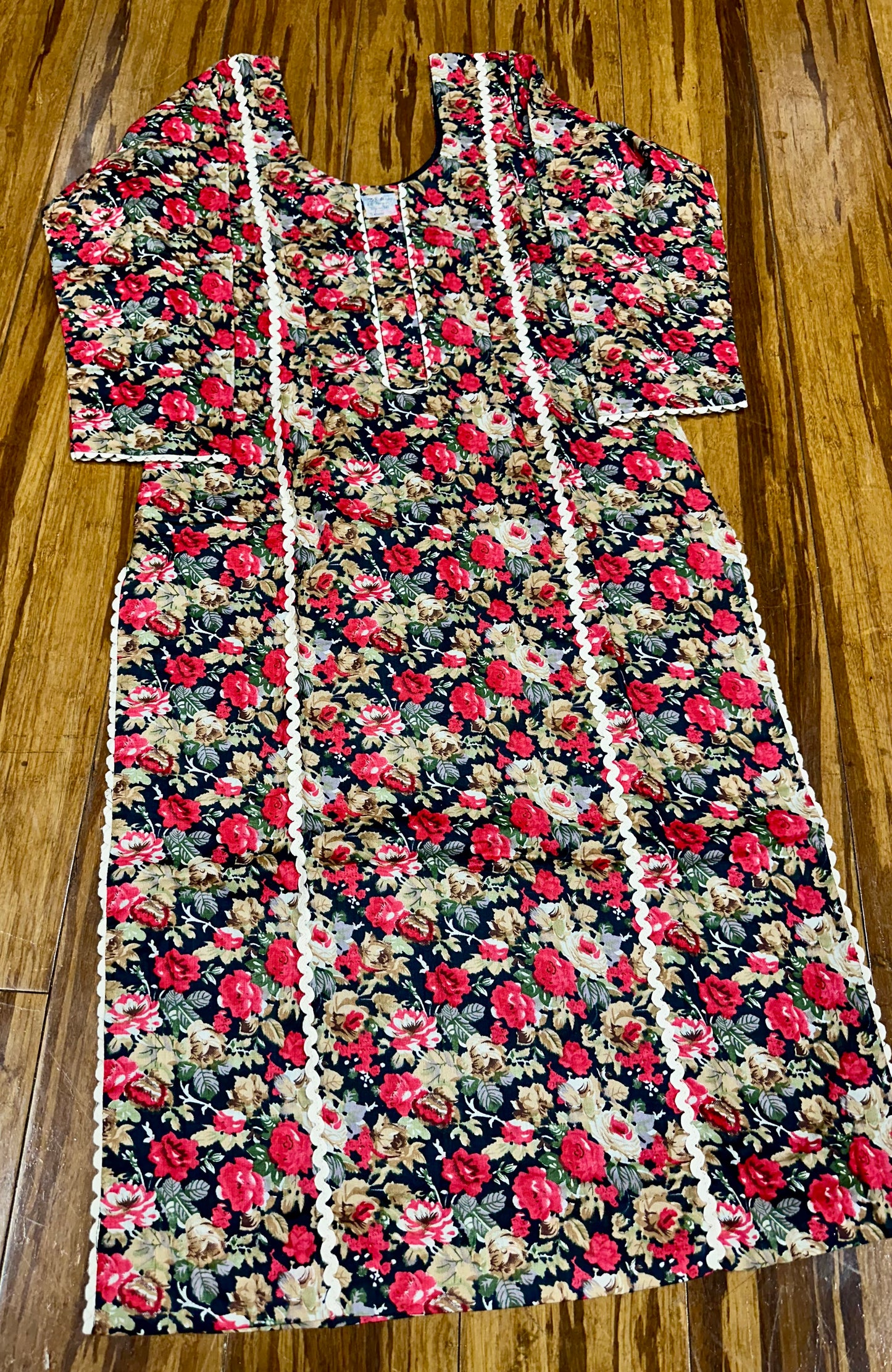 Allover Printed Boutique Salwar Suit (36/38 Size) D14