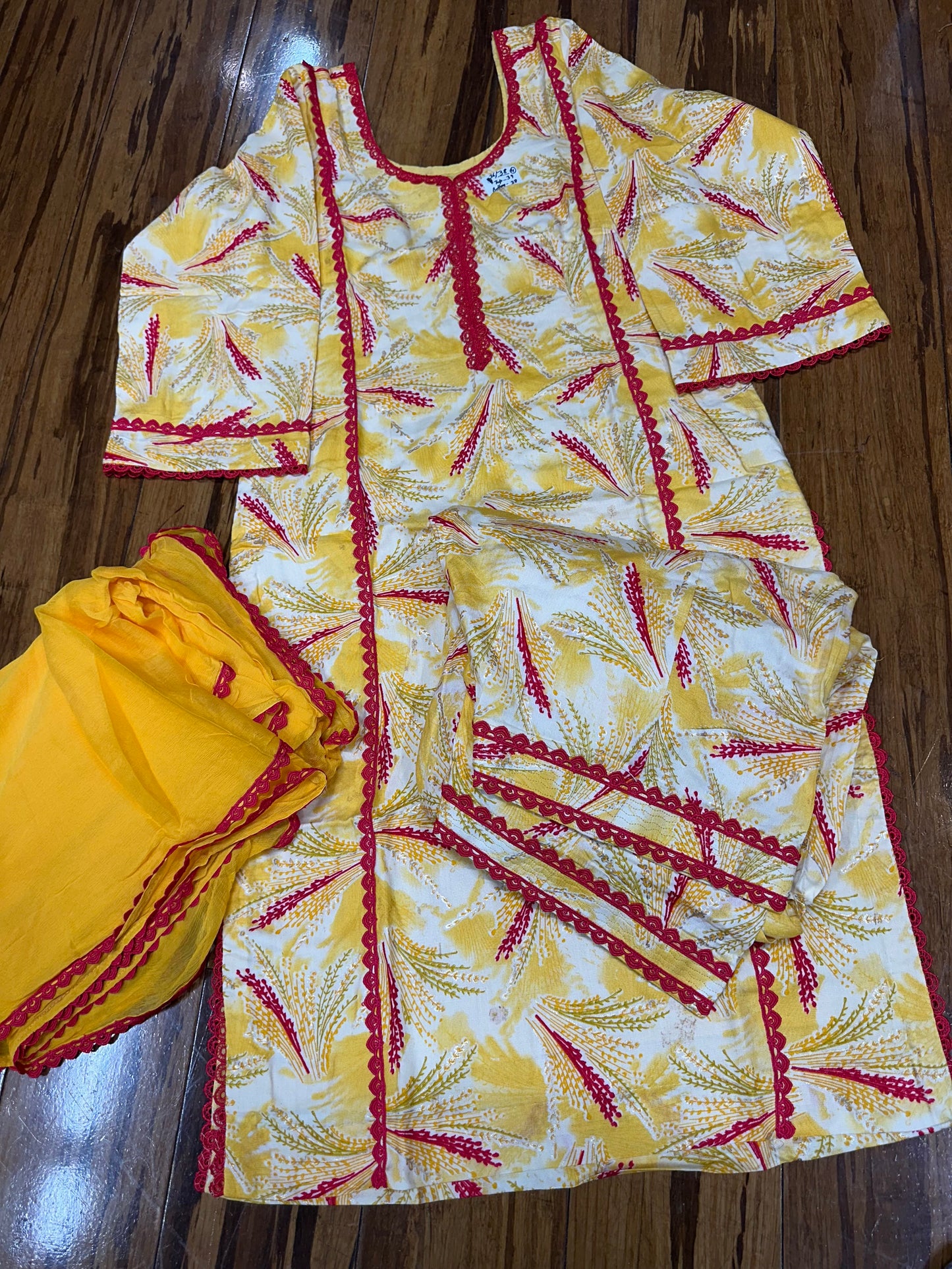 Extremely Stunning Boutique Suit With 4 Different Designs To Select From