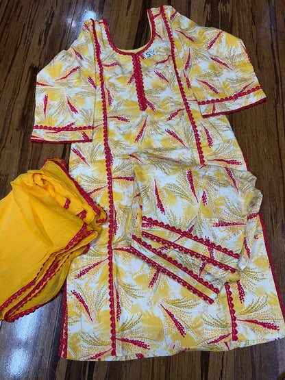 Extremely Stunning Boutique Suit With 4 Different Designs To Select From