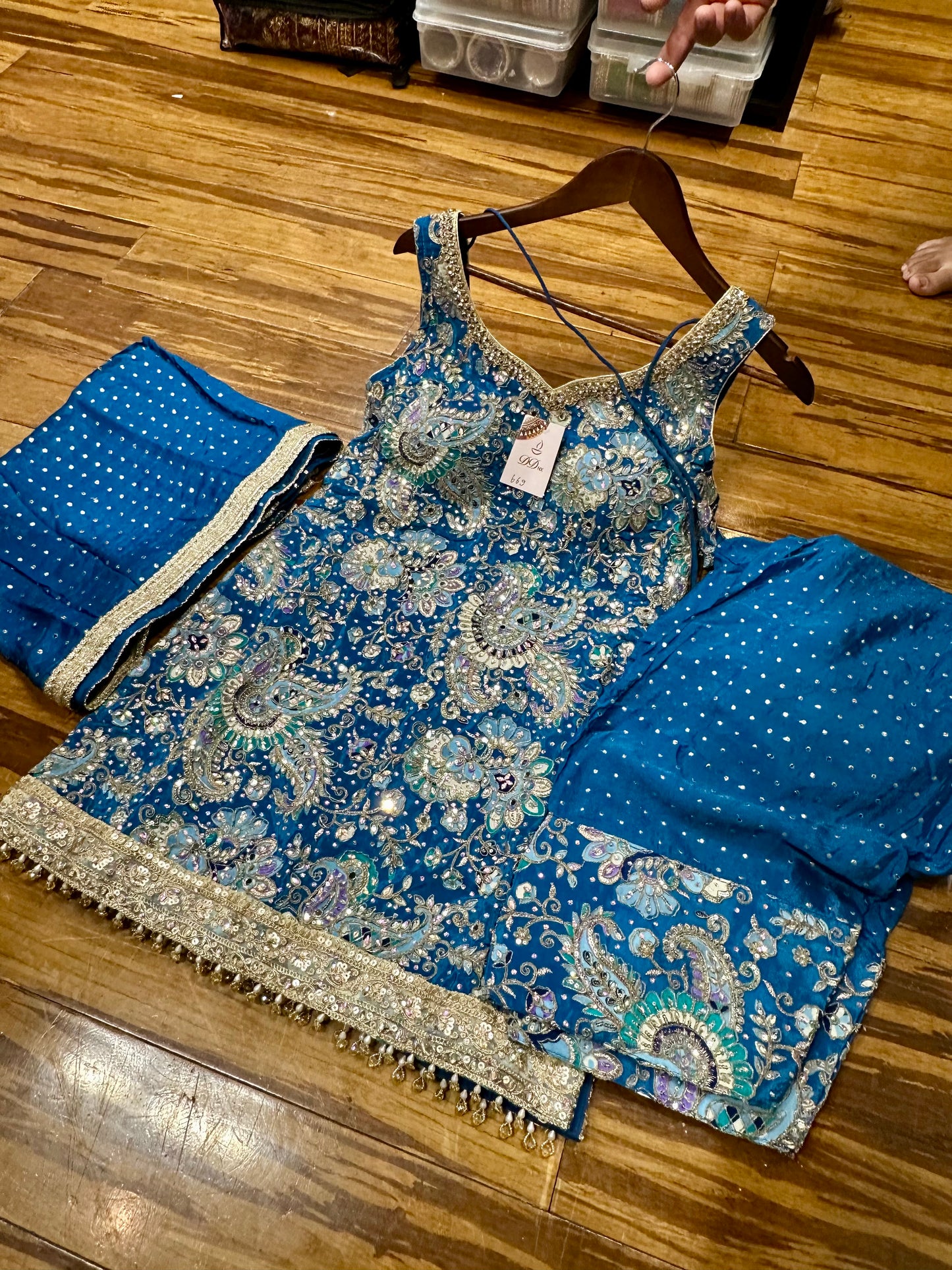 Designer Pakistani Farshi Salwar Suit