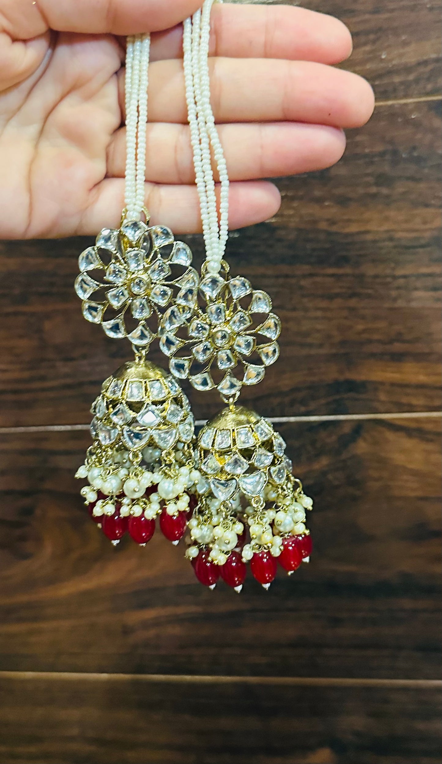 Stylish Kundan Sahara Jhumkis