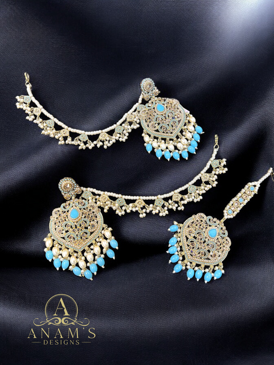 Stylish Sahara Earrings and Tikka Set