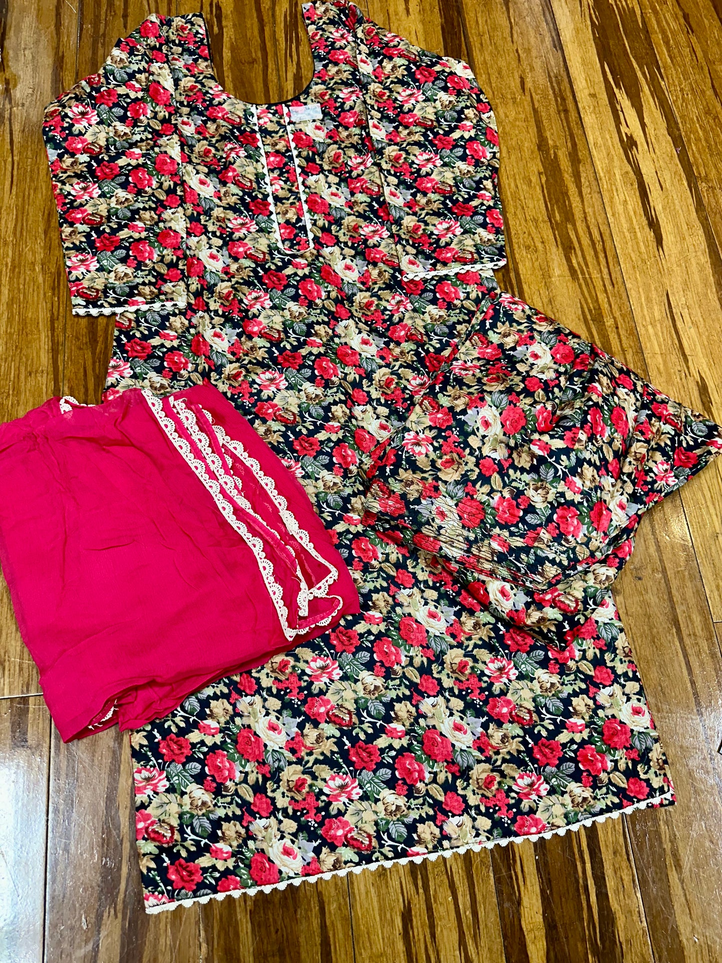 Allover Printed Boutique Salwar Suit (36/38 Size) D14