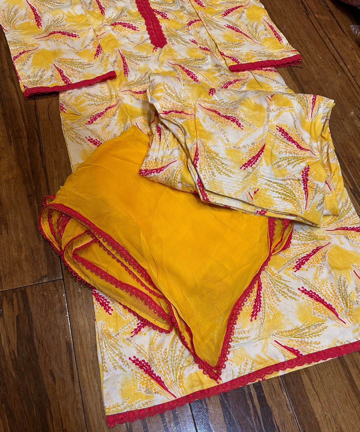 Extremely Stunning Boutique Suit With 4 Different Designs To Select From