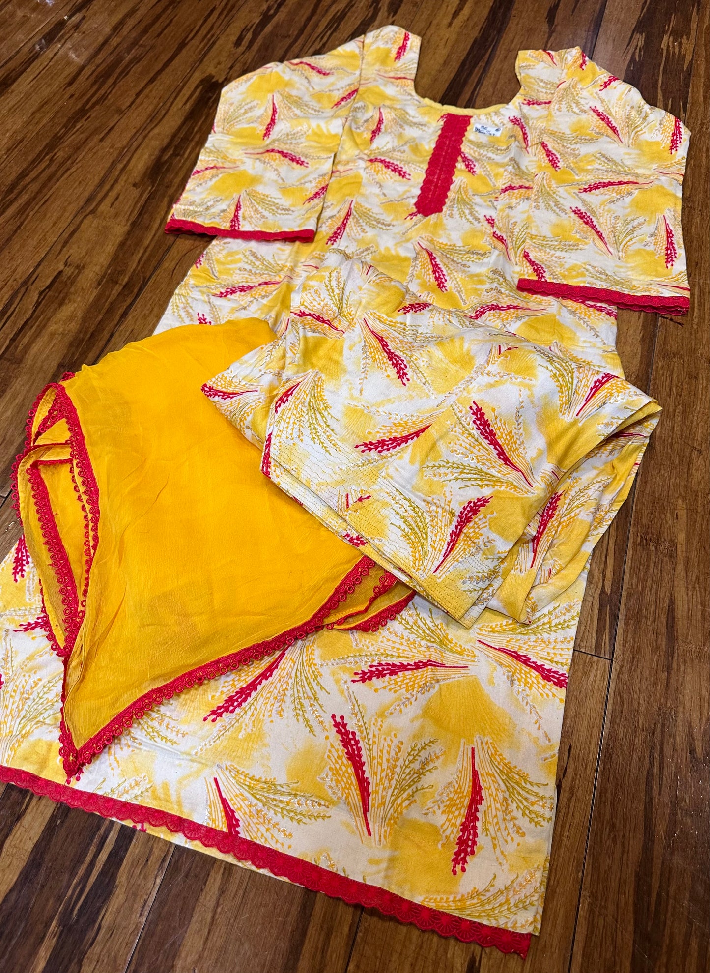 Extremely Stunning Boutique Suit With 4 Different Designs To Select From