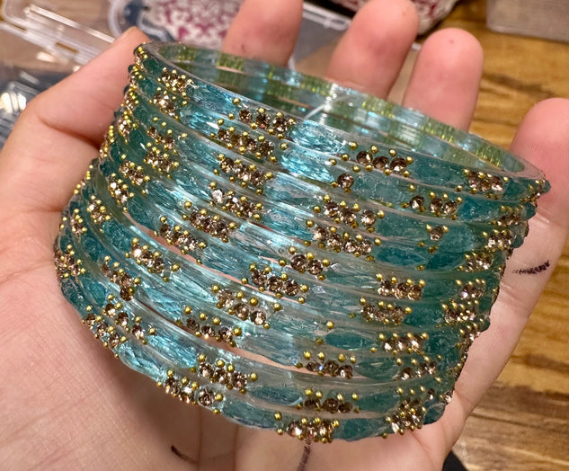 Beautiful Leaf Design Jelly Glass Bangles