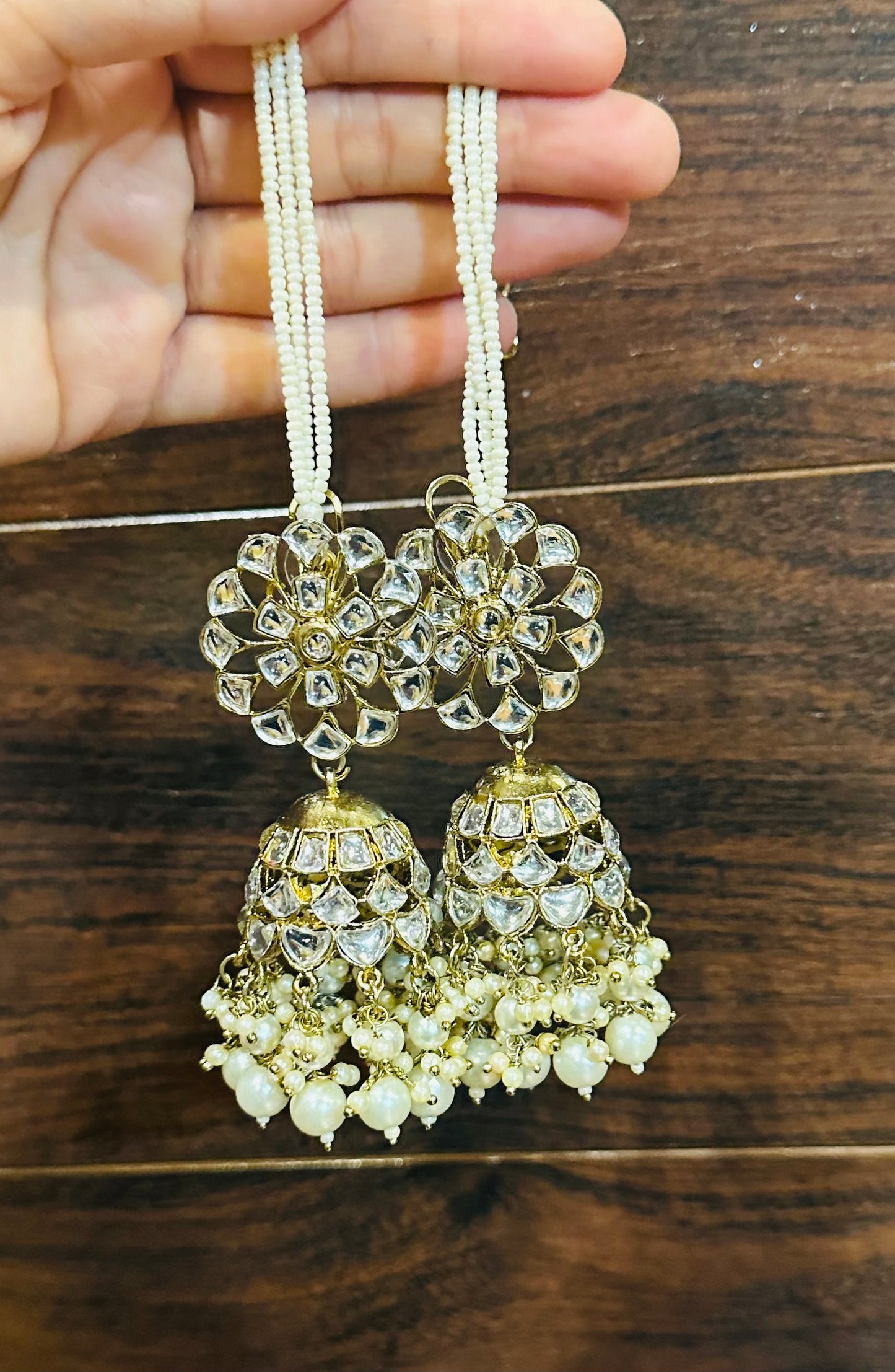 Stylish Kundan Sahara Jhumkis