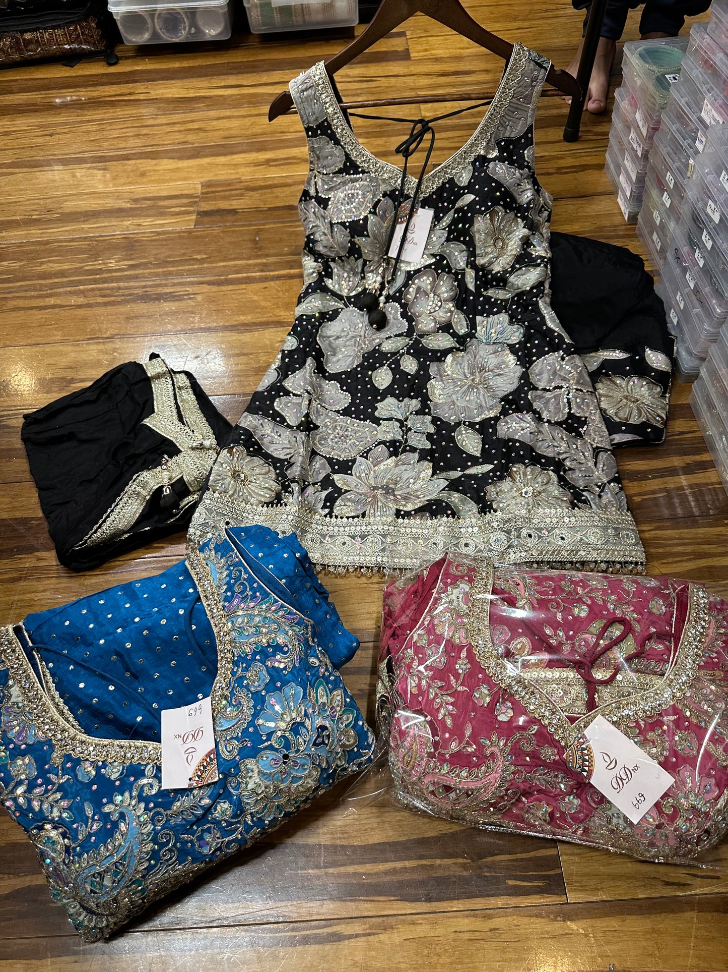 Designer Pakistani Farshi Salwar Suit