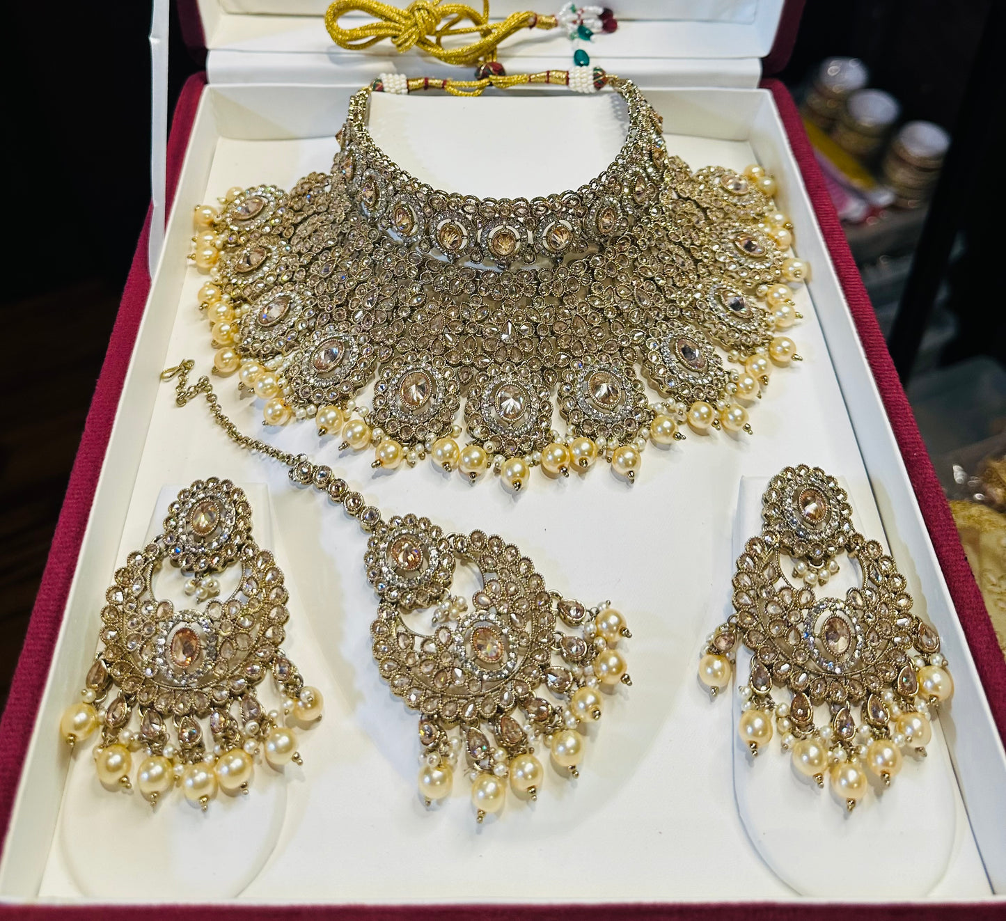 Royal Look Reverse Polki Bridal Set (Gold)