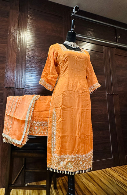Stylish Suit With Pants & Dupatta Size 40 (With Margin 44)