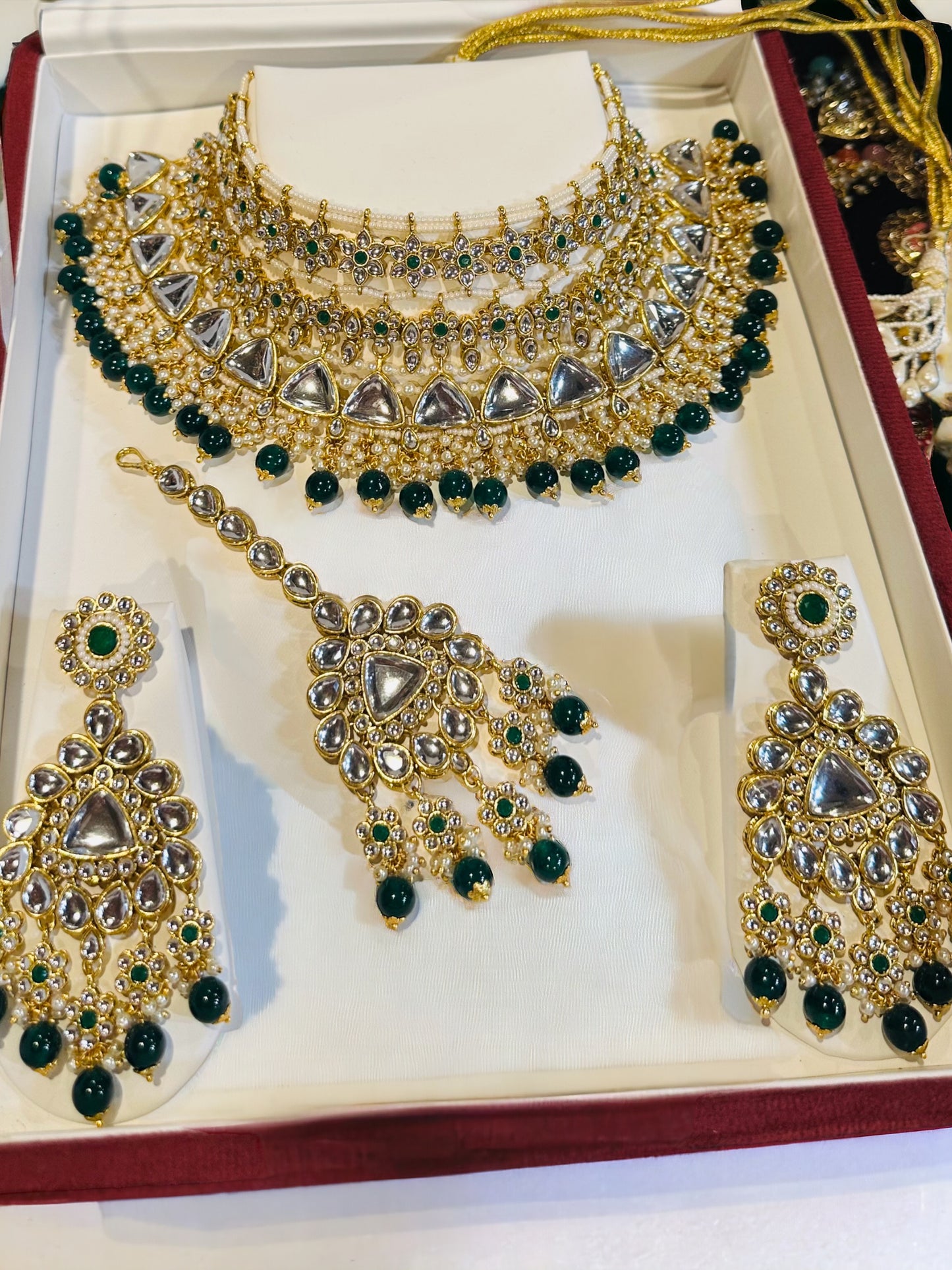 Extremely Beautiful High-Quality Kundan Bridal Set