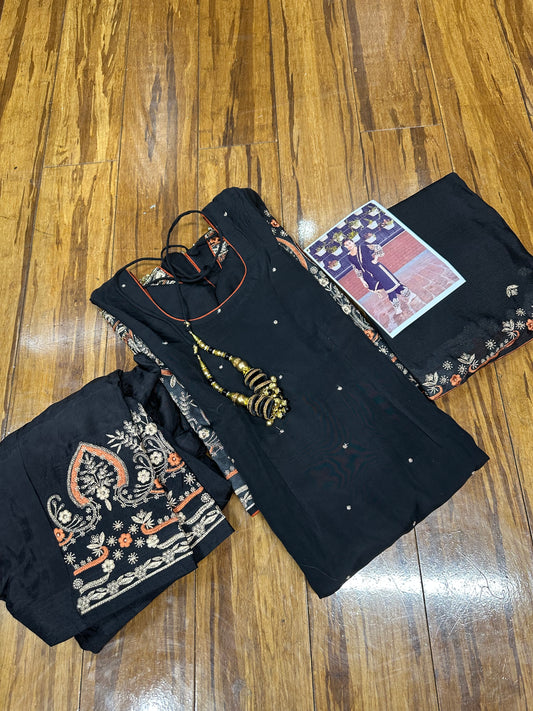 Beautiful black outfit with orange embroidery 40 ready (margin Upto 46)