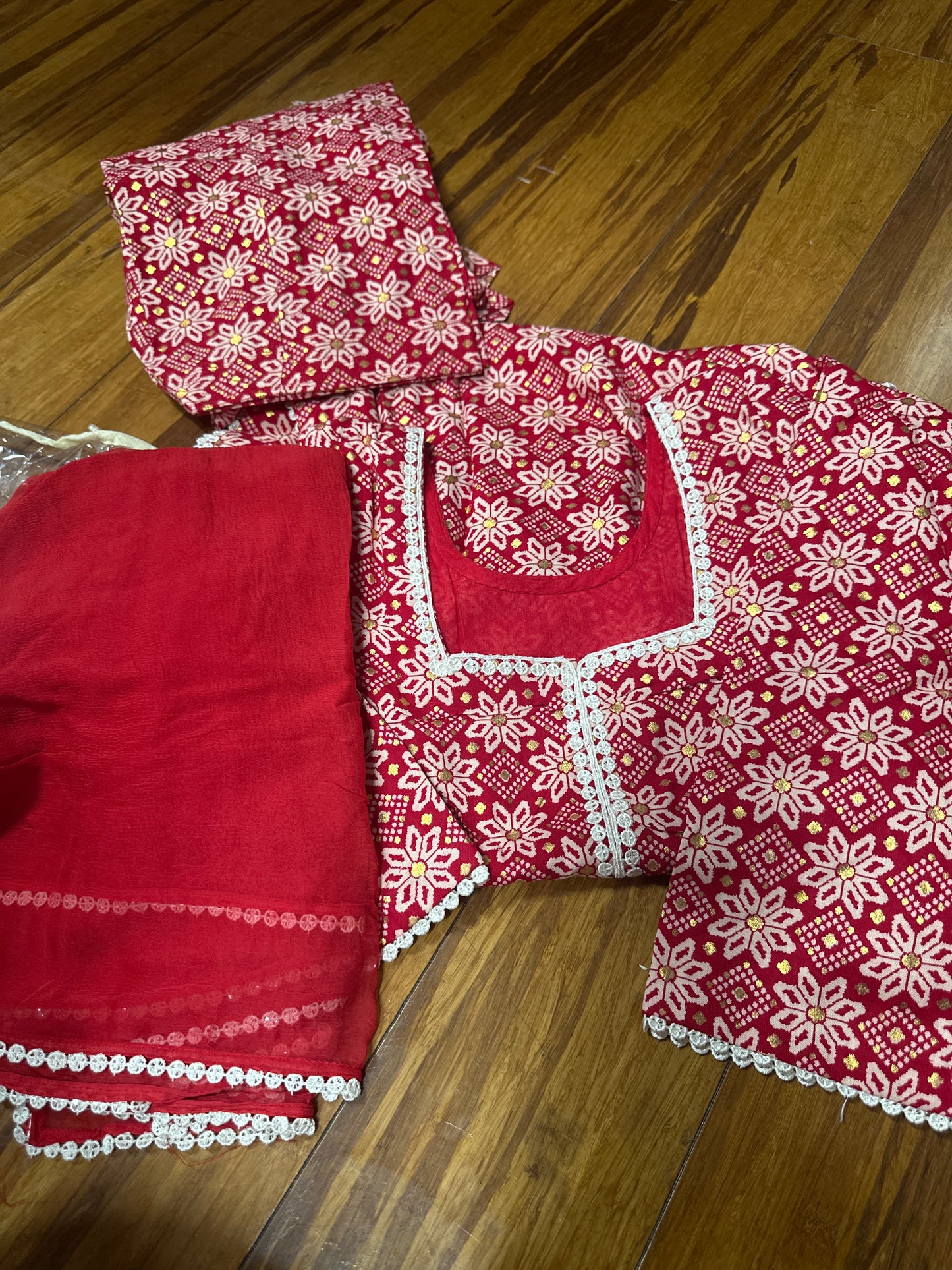 Boutique Style Salwar Suit (Top With Lining)