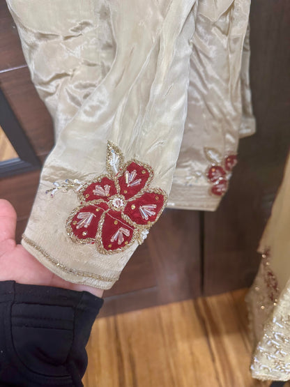 Stunning Boutique Suit 44 Ready (Margin Upto 48)