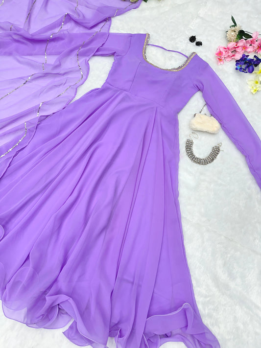High-Quality Georgette Gown With Dupatta (Ready-To-Wear 40/42) image 3