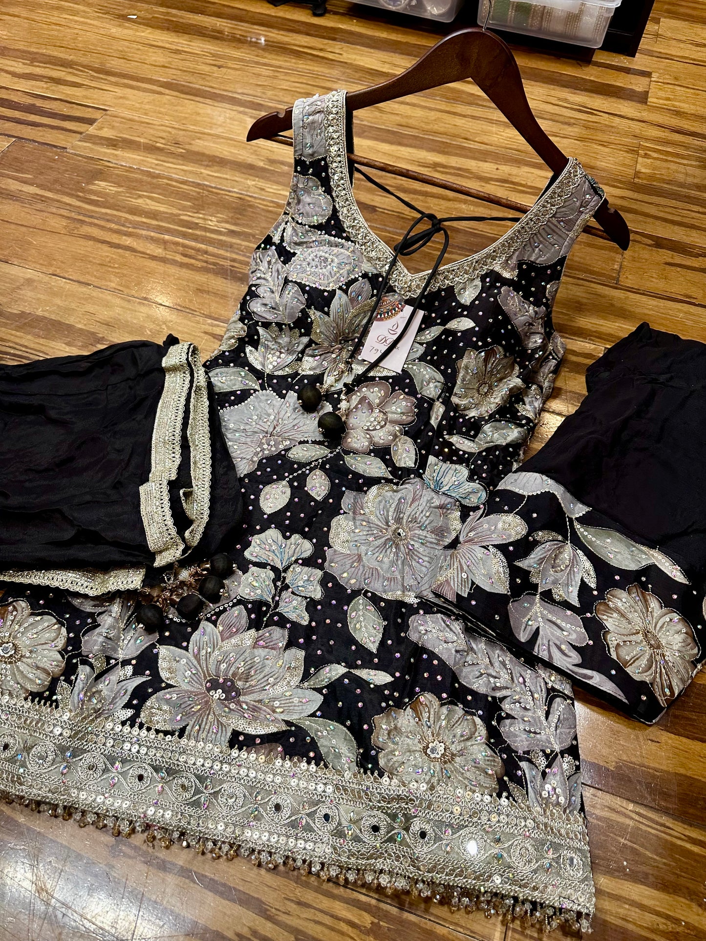 Designer Pakistani Farshi Salwar Suit