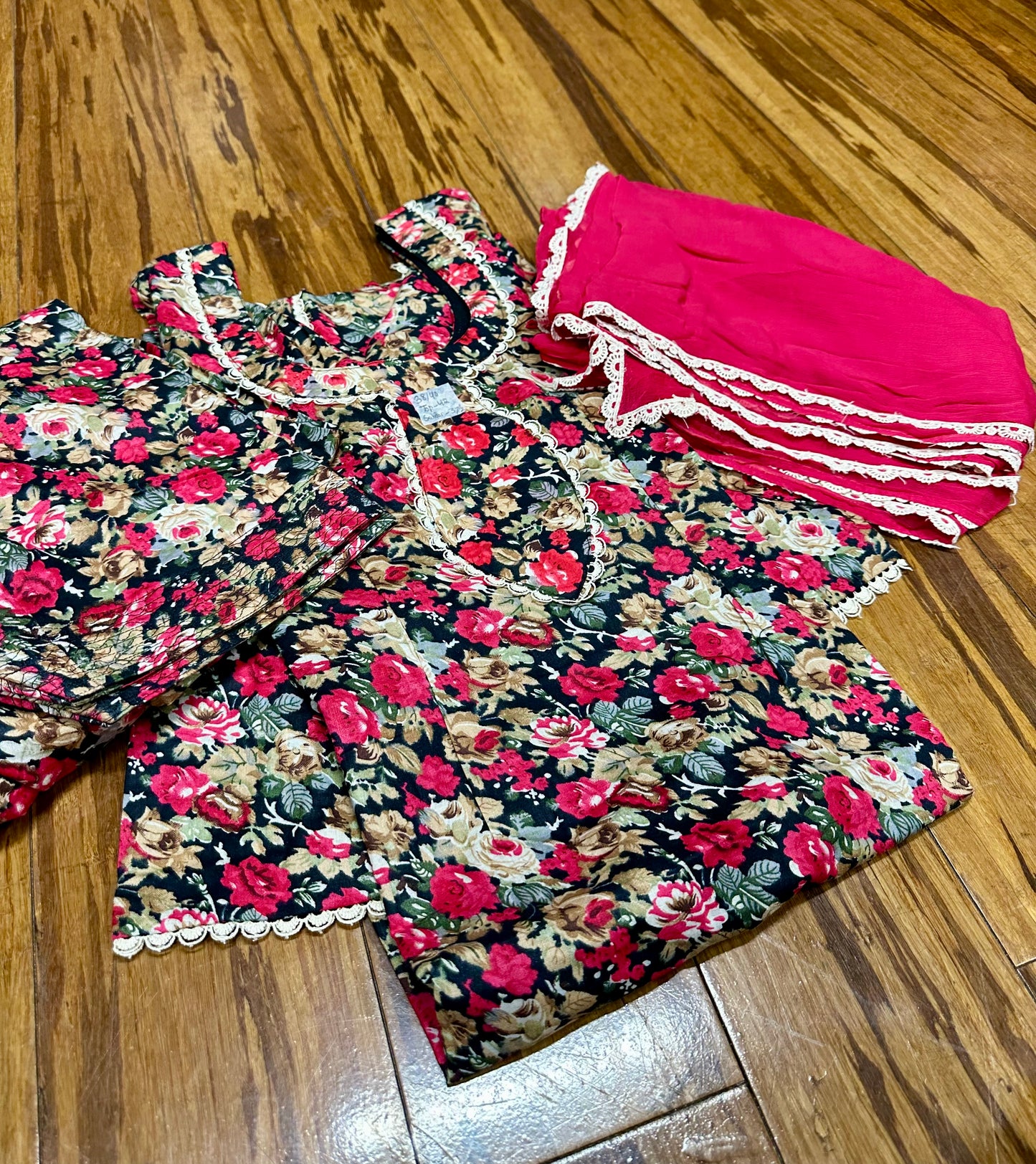 Beautiful Boutique Style Allover Printed Salwar Suit 38/40 D4