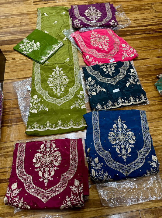 Zari Embroidered Stylish Unstitched Suit