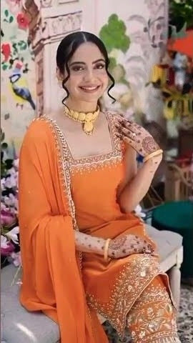 Stylish Suit With Pants & Dupatta Size 40 (With Margin 44)