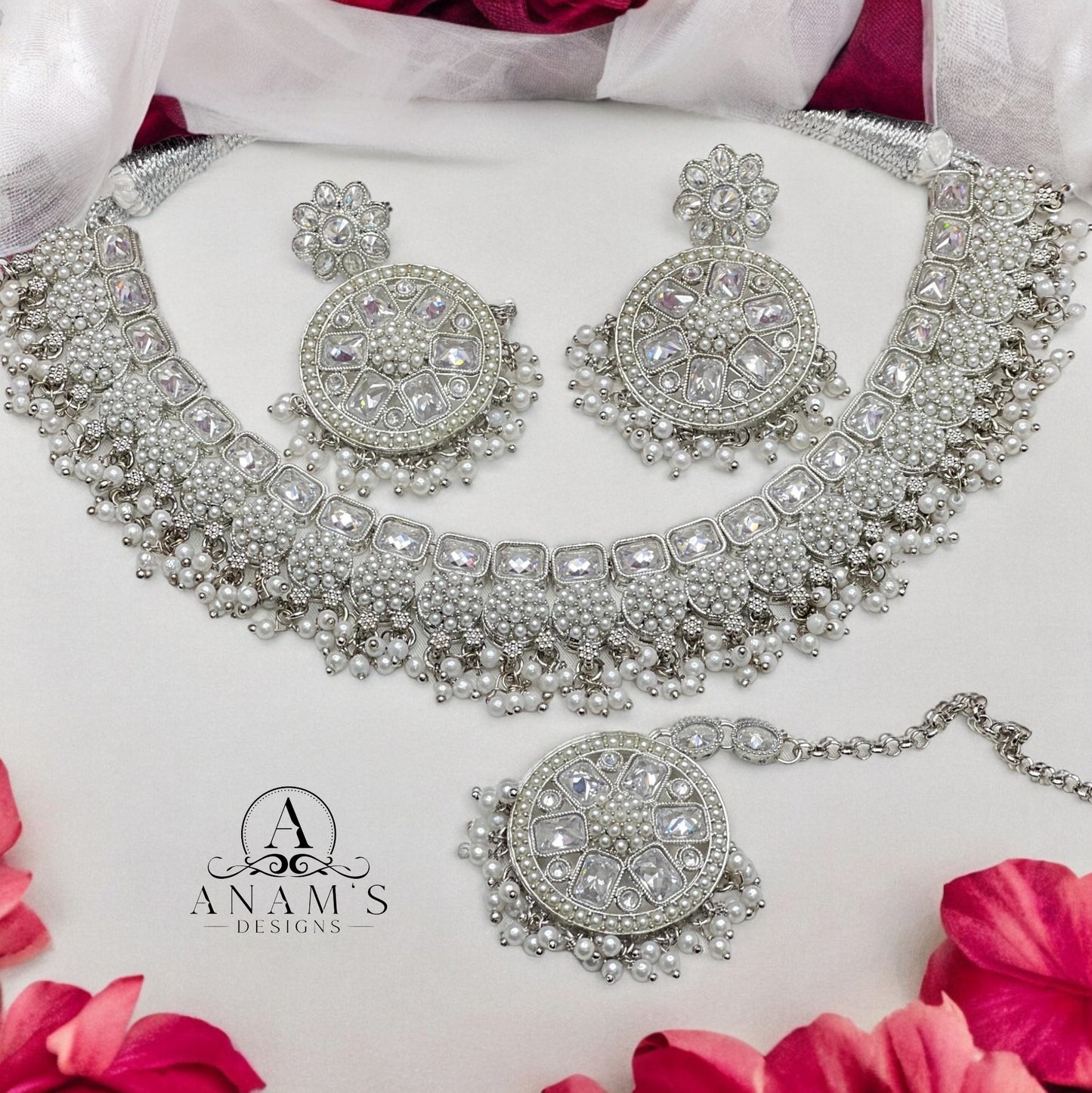 Stylish Necklace Set With Beautiful Earrings