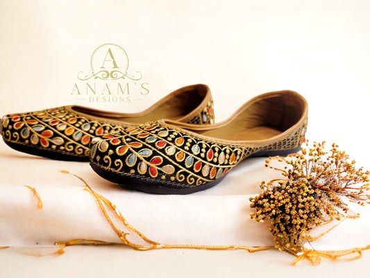 Beautiful Black Based Punjabi Jutti (Multi) image 3