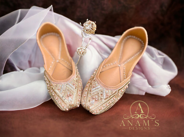 Beautiful Gold Punjabi Jutti In Quality Leather