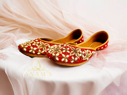 Bridal Tilla Work Punjabi Jutti