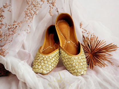 Designer Punjabi Jutti (Mint Green)