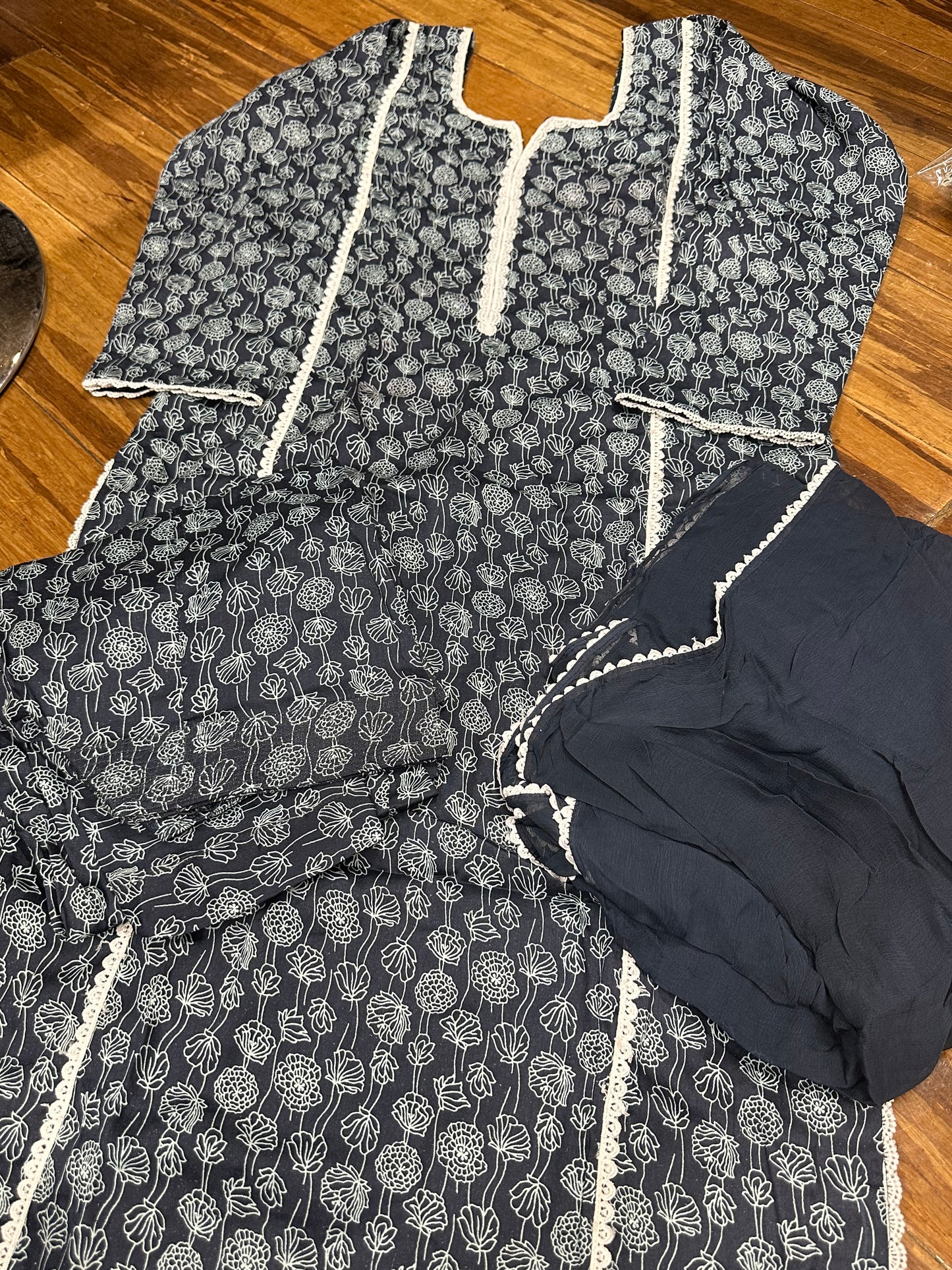 Boutique Style Palazzo Suit
