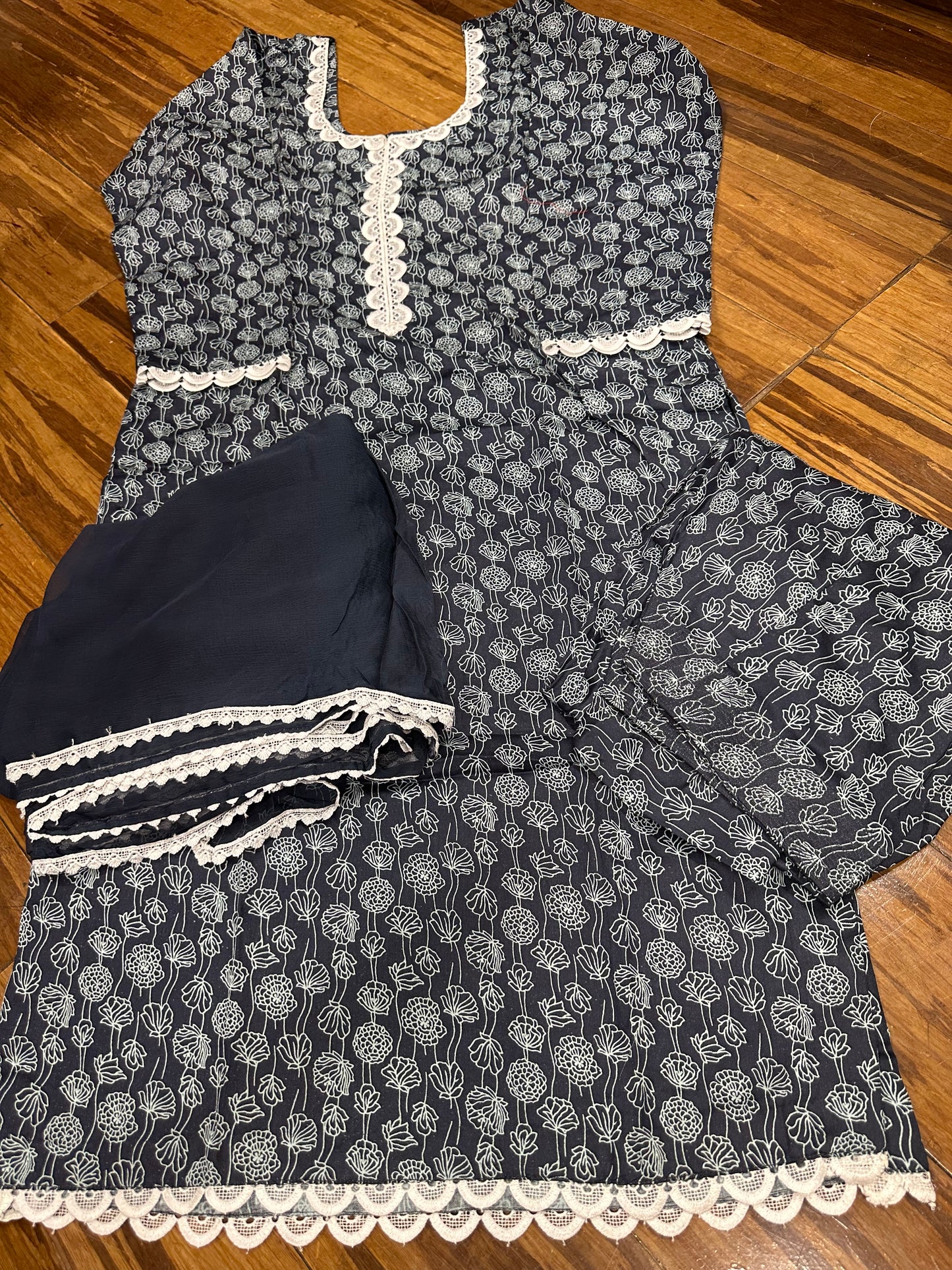 Boutique Style Palazzo Suit