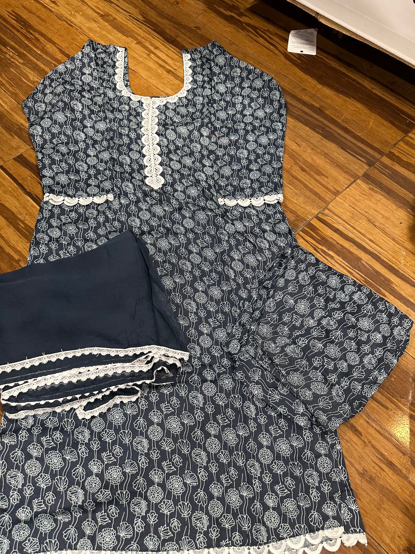 Boutique Style Palazzo Suit