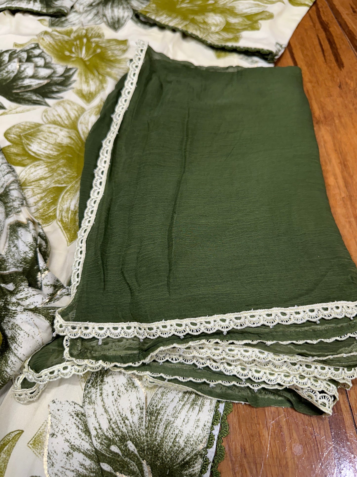 Summer Special Boutique Style Salwar Suit (Top With Lining) & Pure Chiffon Dupatta