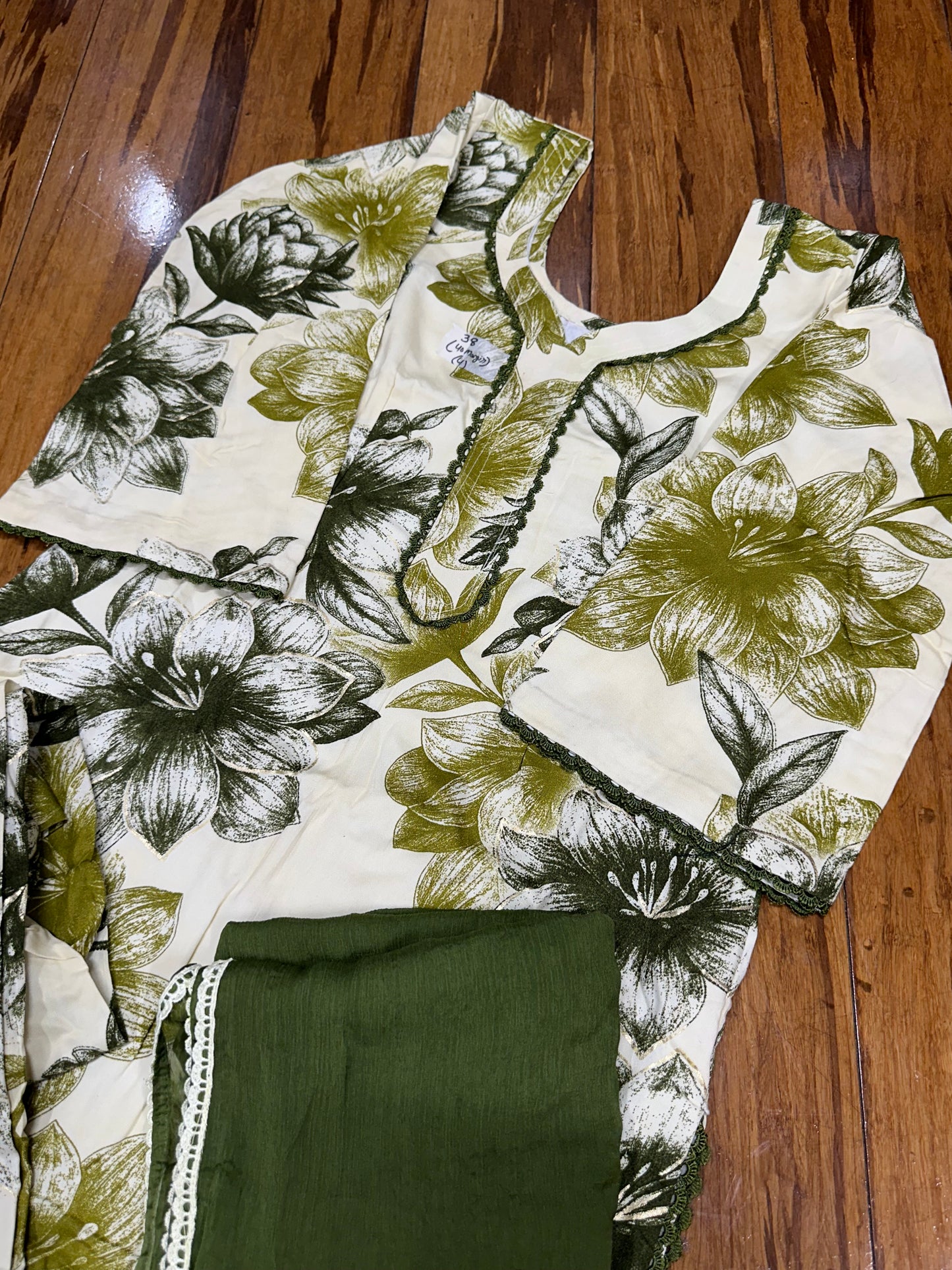 Summer Special Boutique Style Salwar Suit (Top With Lining) & Pure Chiffon Dupatta
