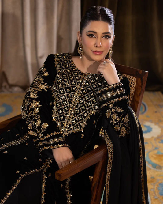 Extremely Beautiful Pakistani Velvet Suit