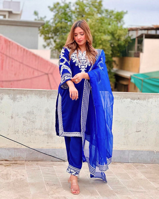 Beautiful Party Wear Pure Georgette Suit image 3