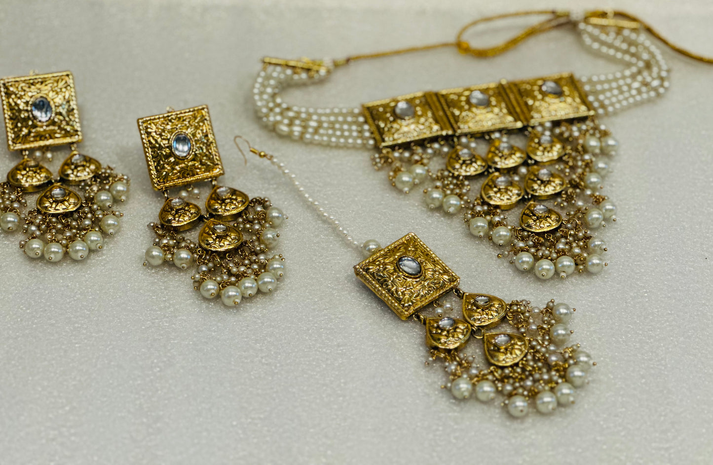 High-End Gold-Plated Choker Set